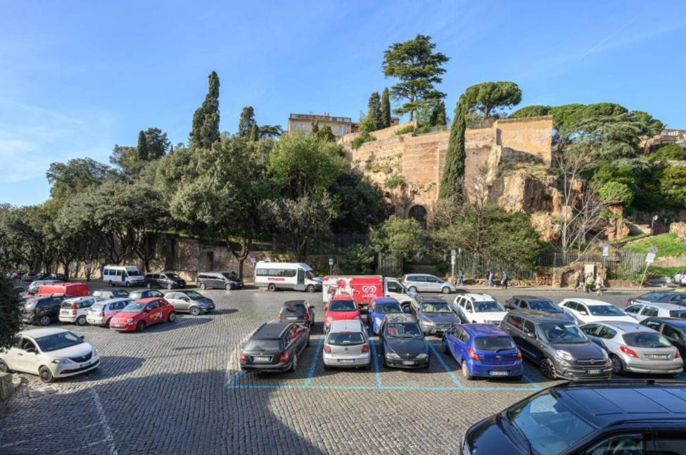 Roman Forum Apartment - The Heart Of Рим Экстерьер фото
